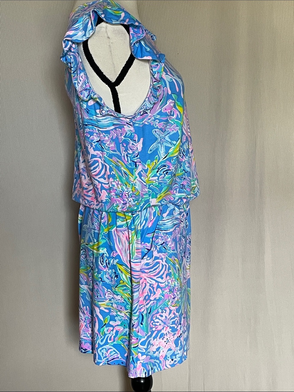 Lilly Pulitzer Blue Pink Tropical Print Romper Size L Ruffle Sleeve Keyhole Back - Picture 5 of 12